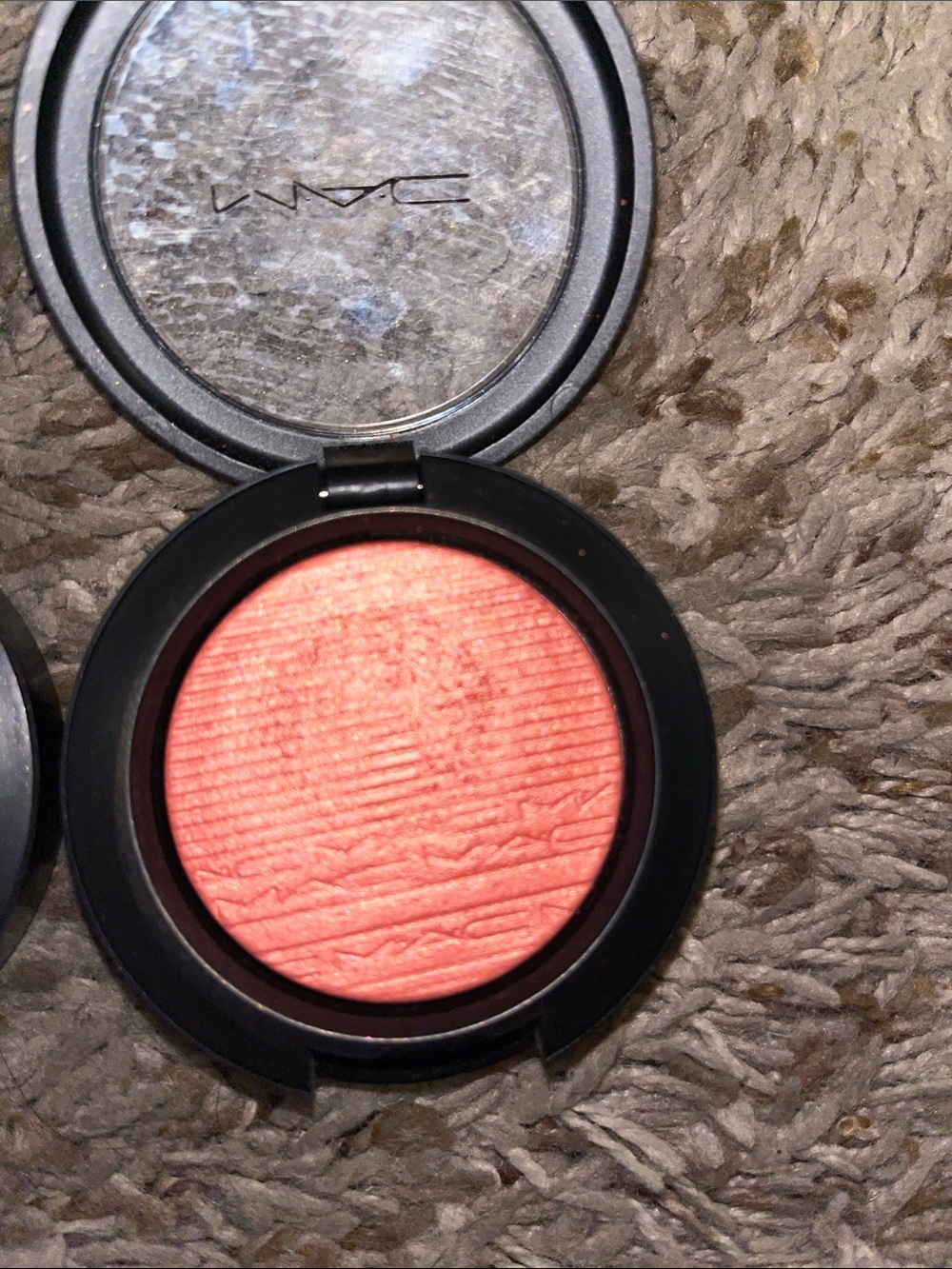 MAC Cosmetics Blush Duo - Pink & Coral Peach - Picture 4 of 5